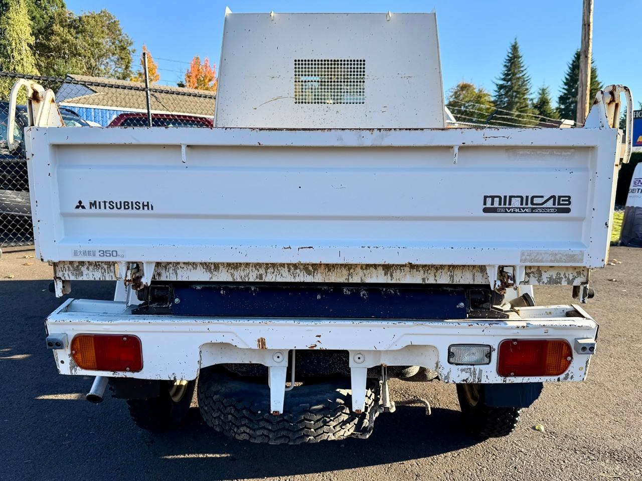 1996 Mitsubishi Minicab HD Dump 4WD, 2Hi-4Hi-4Lo, 5MT