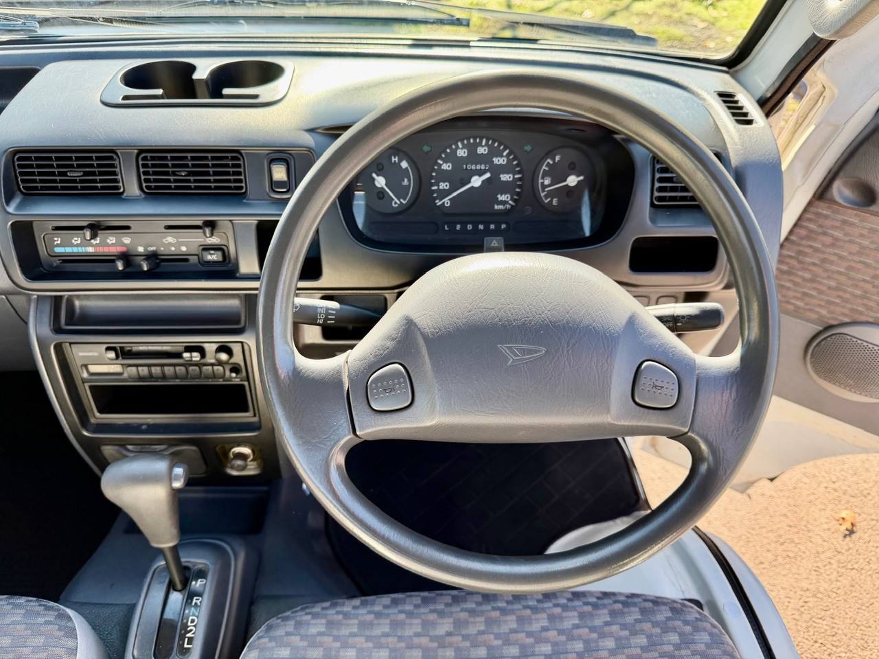 2000 Daihatsu Hi-Jet Twincam 12V EFI 4WD, 2Hi-4Hi, PS, AC, Auto