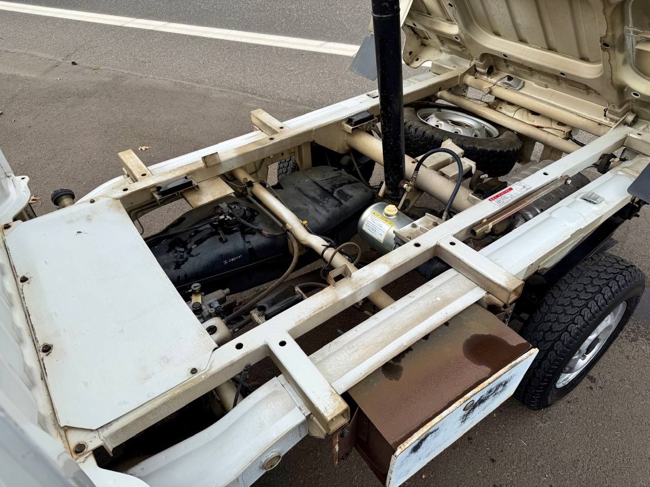1999 Suzuki Carry SD Dump EFI 4WD, 2Hi-4Hi-4Lo, AC, 5MT, Difflock