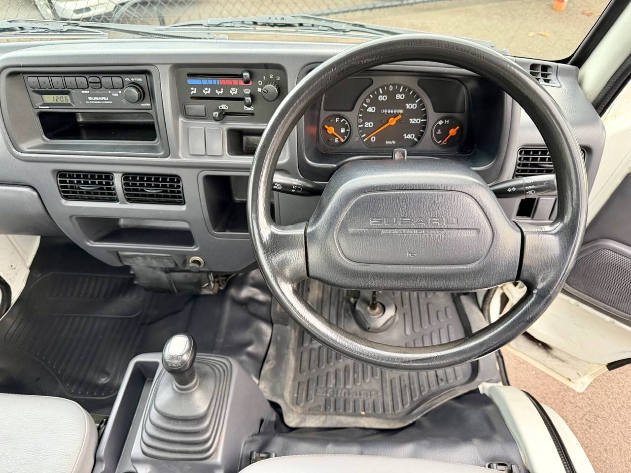 2000 Subaru Sambar EFI 4WD ABS 2Hi-4Hi, EL Gear, 5MT