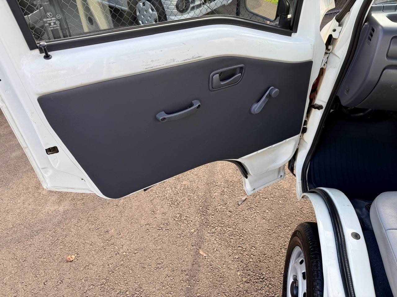 2000 Subaru Sambar EFI 4WD, 2Hi-4Hi, EL Gear, PS, 5MT, AIrbag