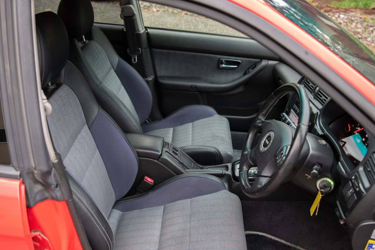 2000 Subaru Legacy B4 Blitzen Twin Turbo Intercooled 4WD, Auto