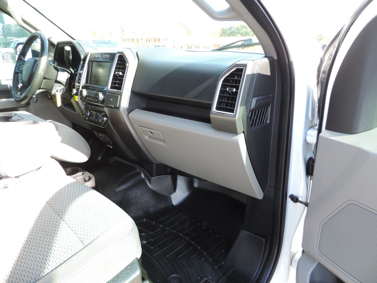 2015 Ford F-150 XLT SuperCrew 4WD