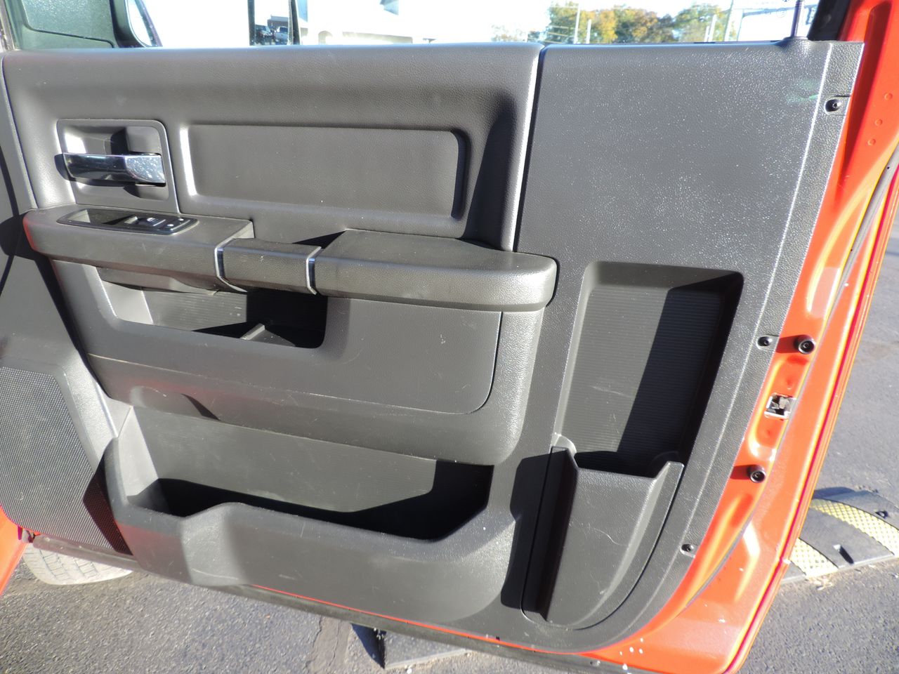 2012 RAM 3500 Reg. Cab ST Flatbed DRW 4WD
