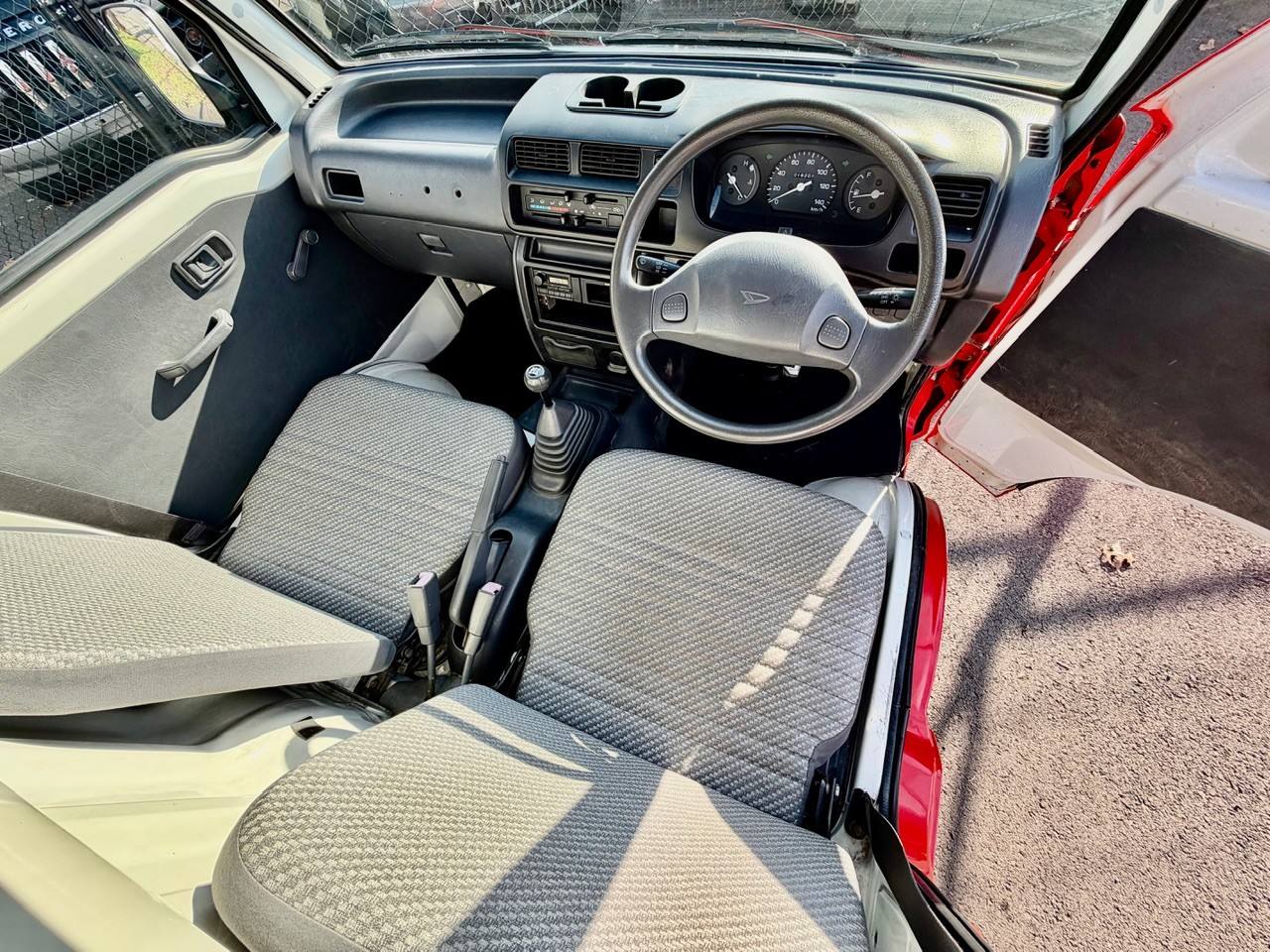 2000 Daihatsu Hi-Jet EFI DLI Fire 4WD, 2Hi-4H, PS, 5MT