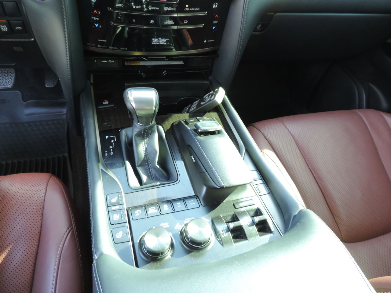 2018 Lexus LX 570 Three-Row