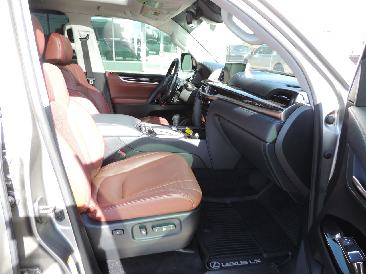 2018 Lexus LX 570 Three-Row