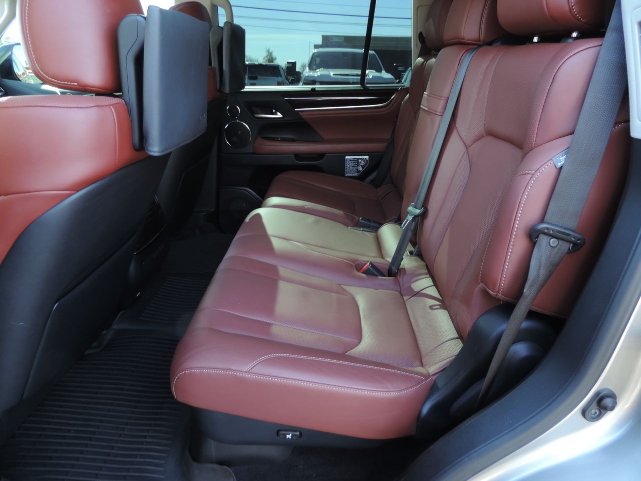 2018 Lexus LX 570 Three-Row