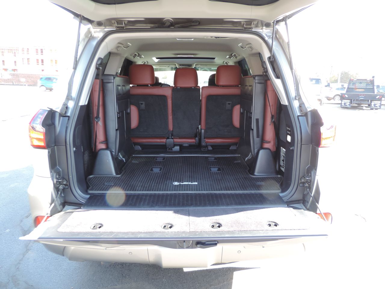 2018 Lexus LX 570 Three-Row