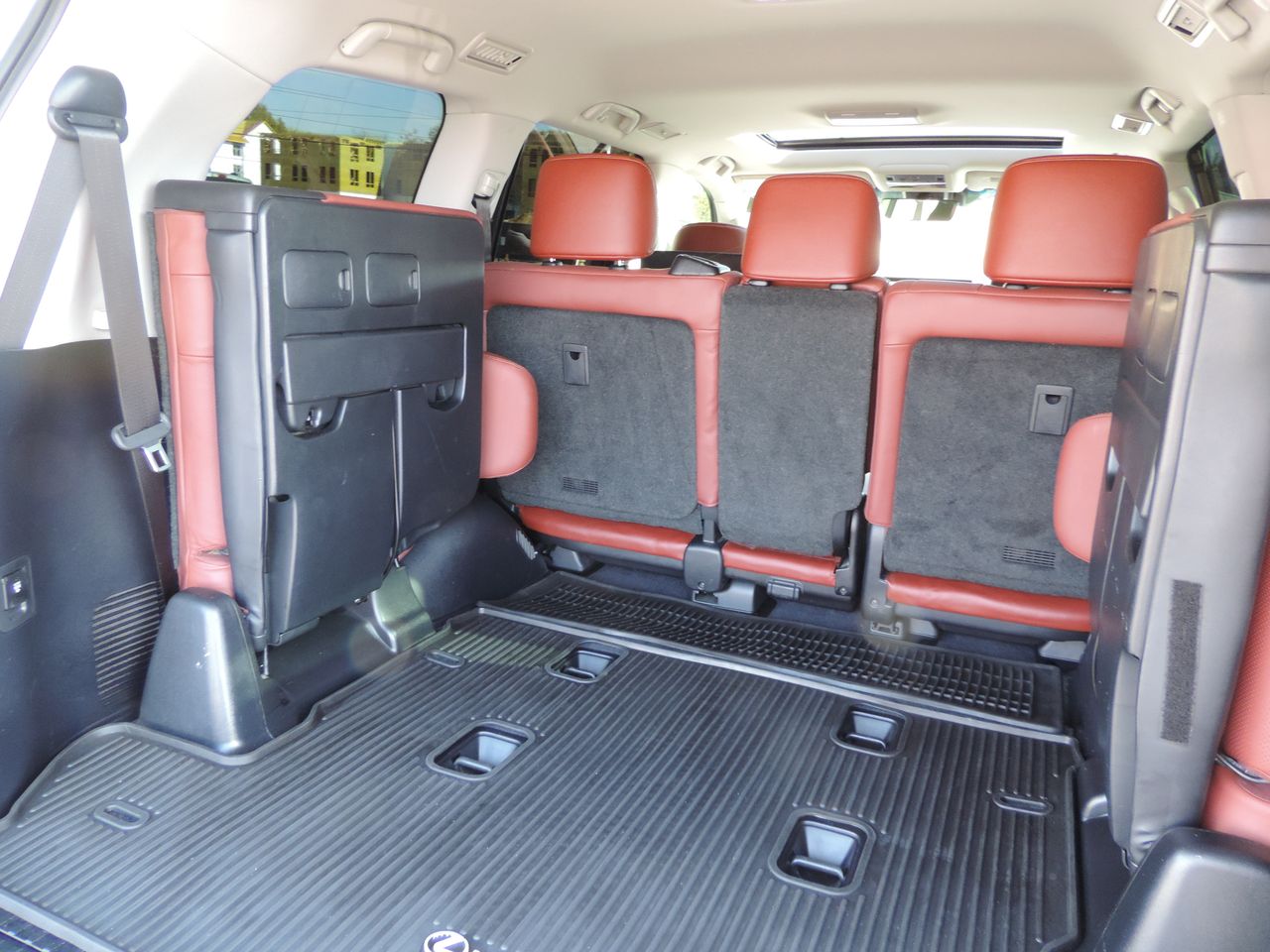2018 Lexus LX 570 Three-Row