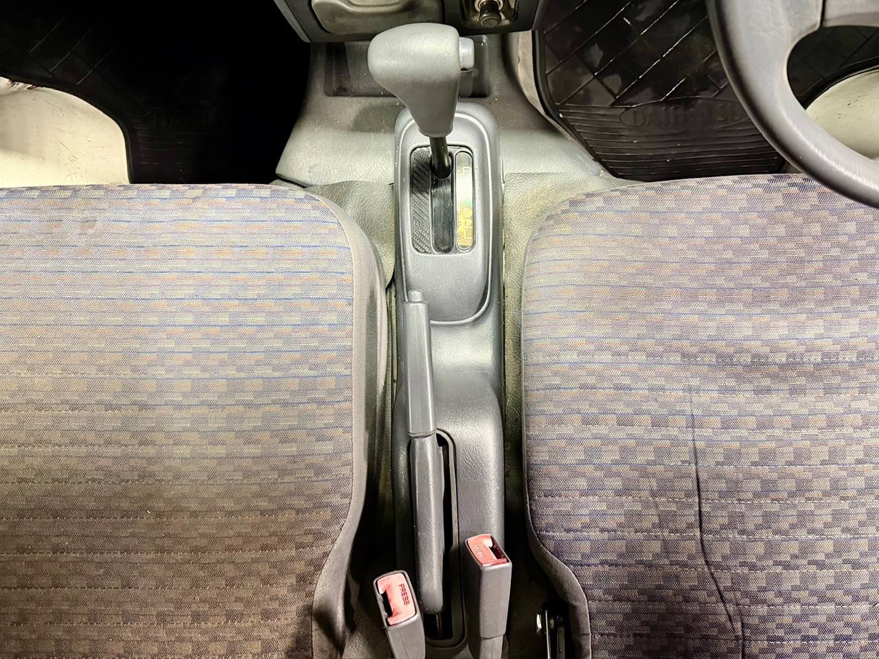 2000 Daihatsu Hi-Jet EFI DLI DOHC 2WD, AC, PS, Automatic, Mint!