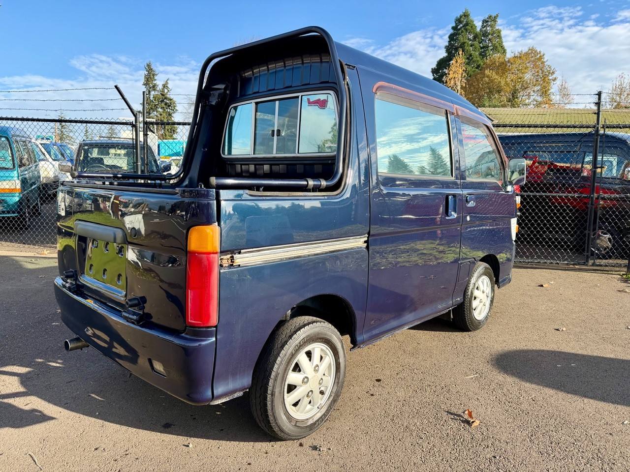 1998 Daihatsu Hi-Jet Deck Van Twincam 12V, 4WD, 2Hi-4Hi, AC, 5MT