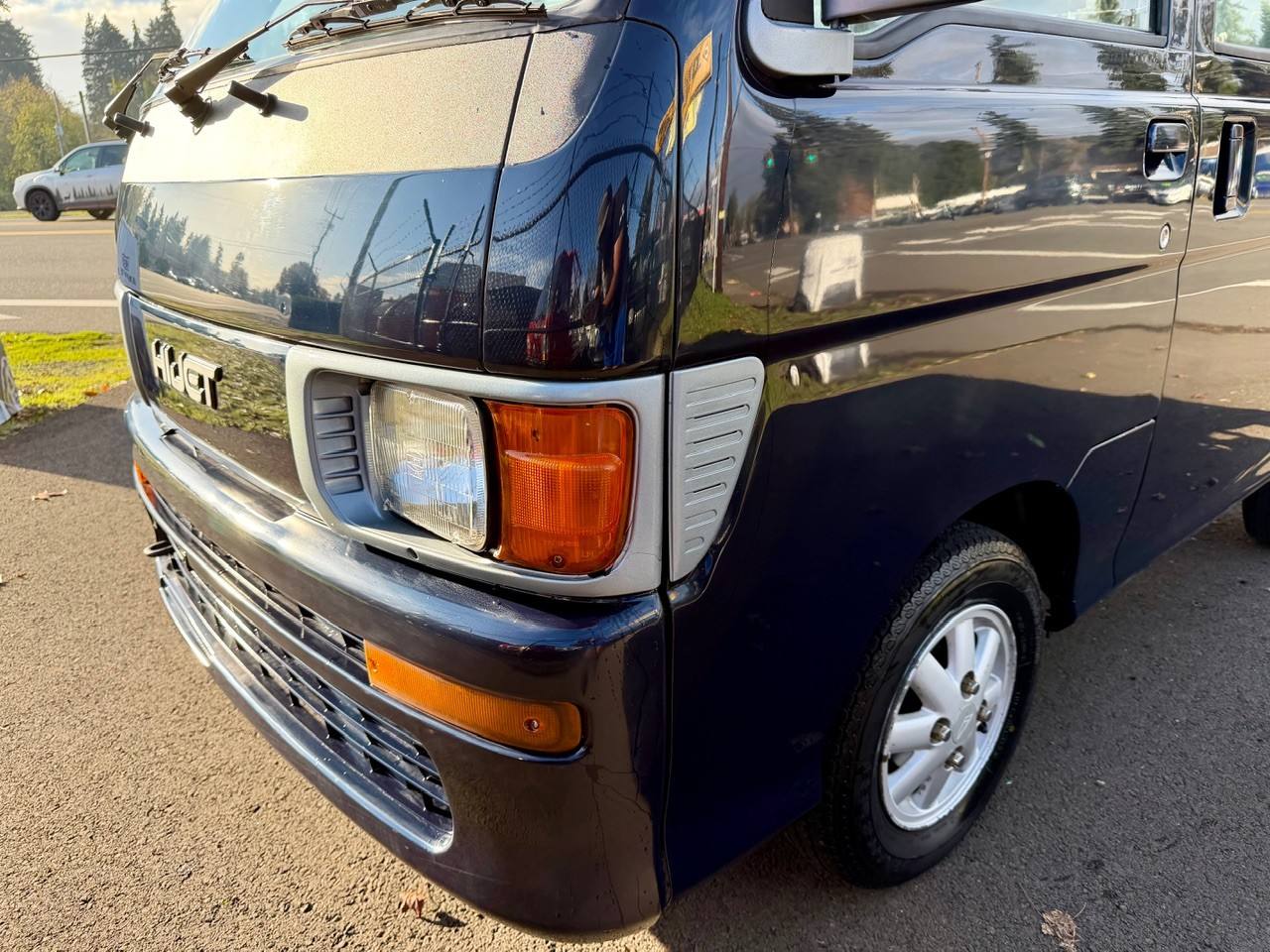 1998 Daihatsu Hi-Jet Deck Van Twincam 12V, 4WD, 2Hi-4Hi, AC, 5MT
