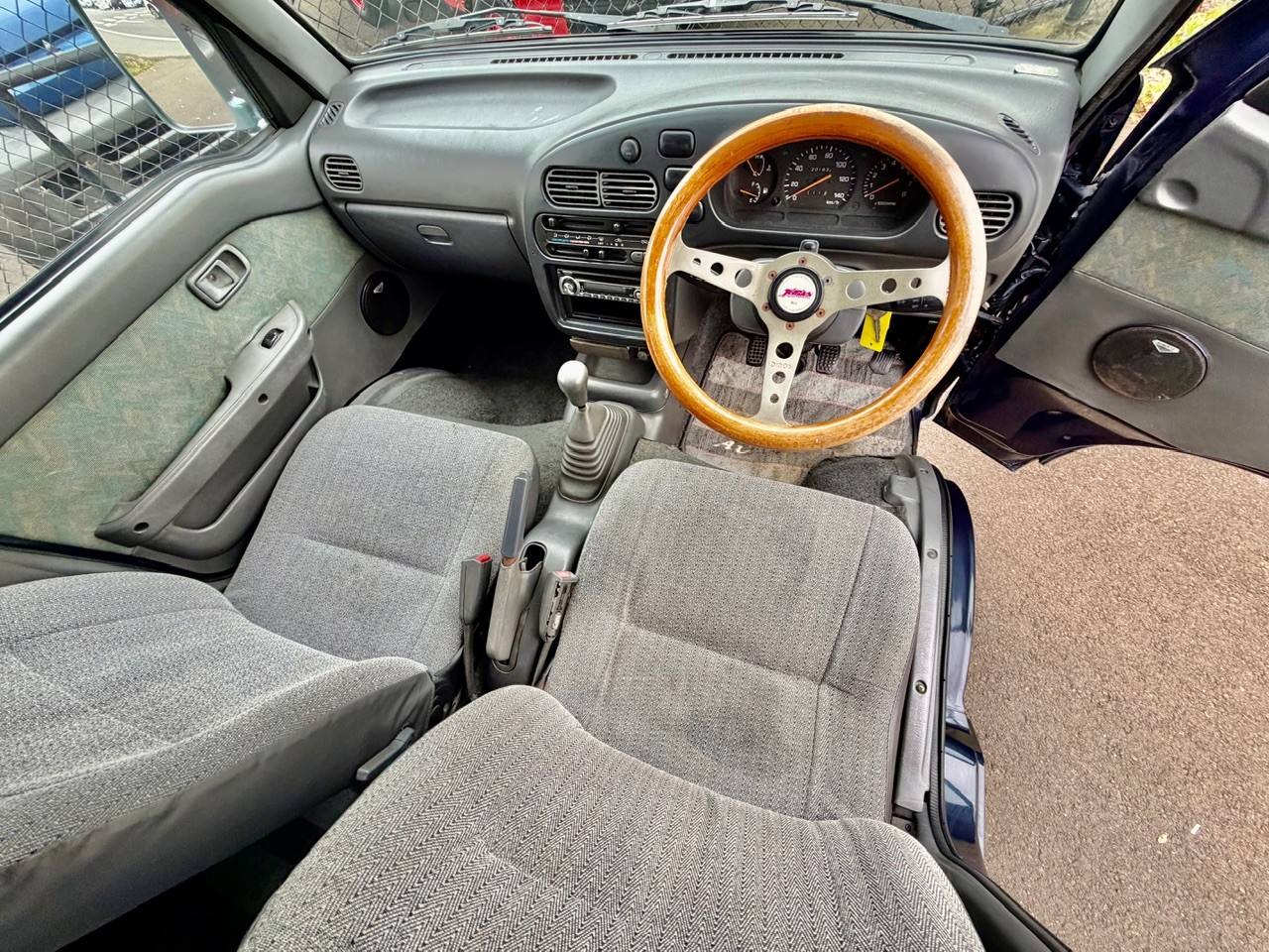 1998 Daihatsu Hi-Jet Deck Van Twincam 12V, 4WD, 2Hi-4Hi, AC, 5MT