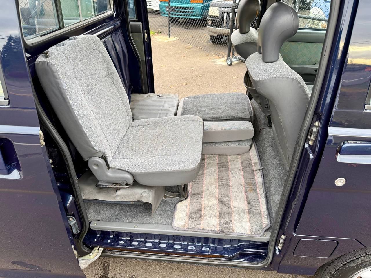 1998 Daihatsu Hi-Jet Deck Van Twincam 12V, 4WD, 2Hi-4Hi, AC, 5MT