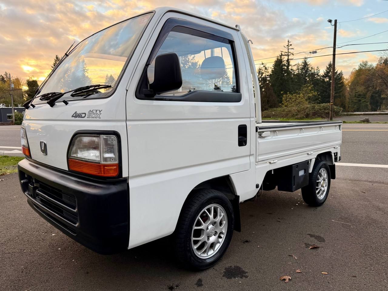 1995 Honda Acty Super Delux RealTime 4WD Mid-Engine, 5MT