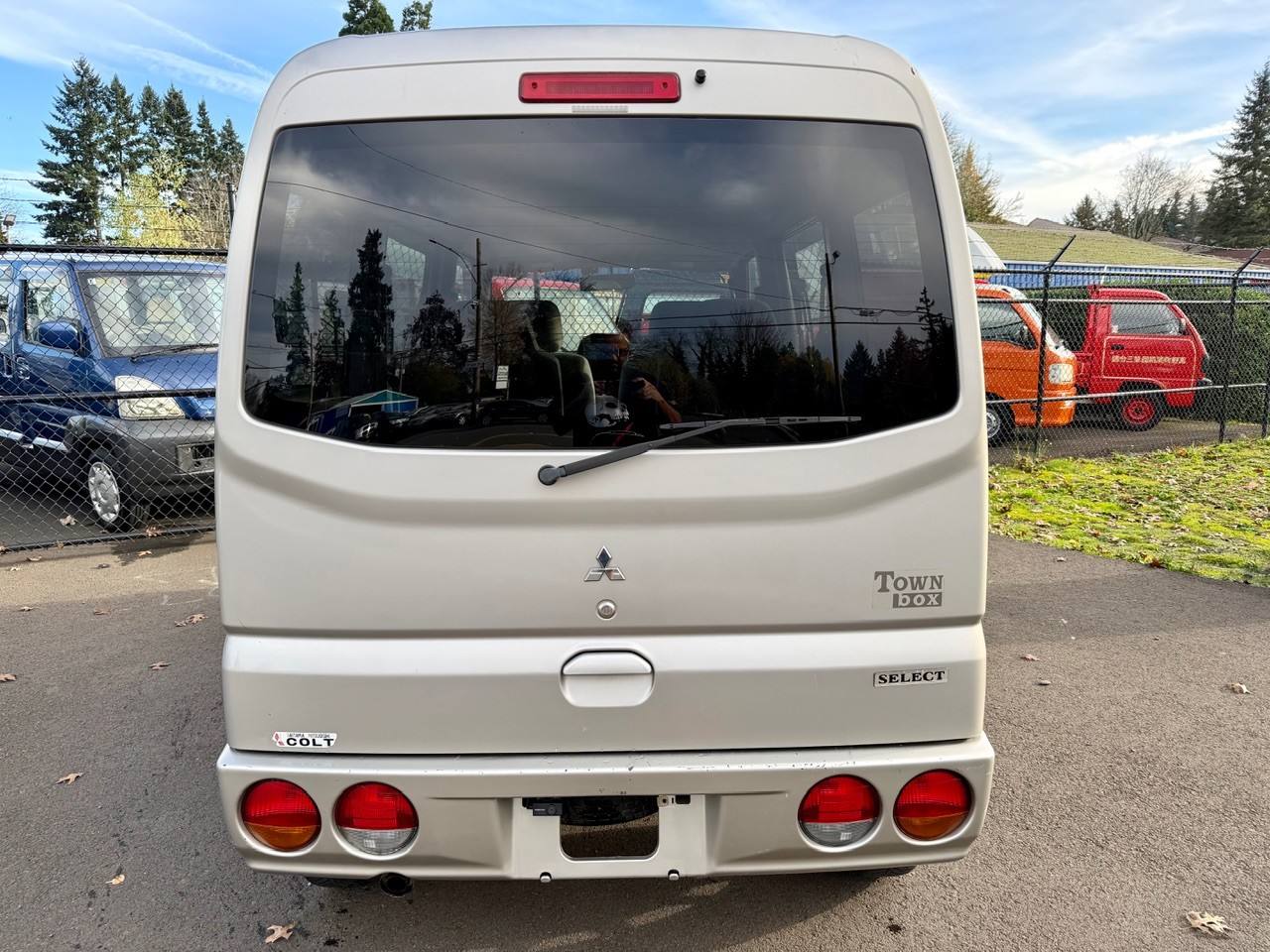 2000 Mitsubishi Townbox EFI 4WD, PS, AC,PW, PL, Airbags, Auto