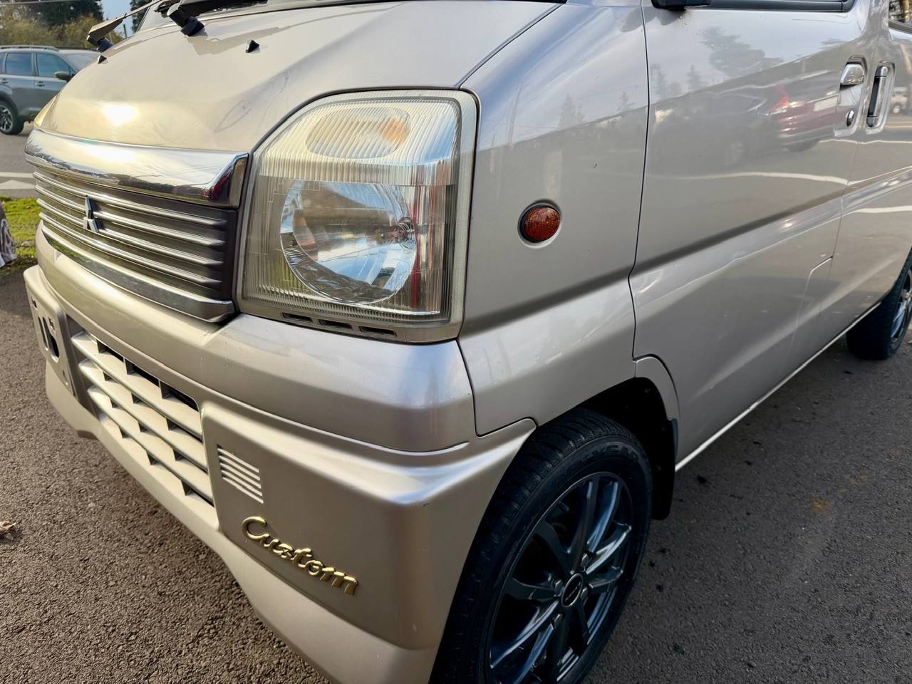 2000 Mitsubishi Townbox EFI 4WD, PS, AC,PW, PL, Airbags, Auto