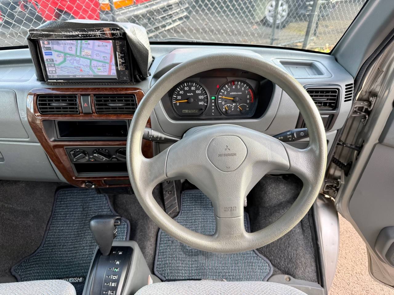 2000 Mitsubishi Townbox EFI 4WD, PS, AC,PW, PL, Airbags, Auto