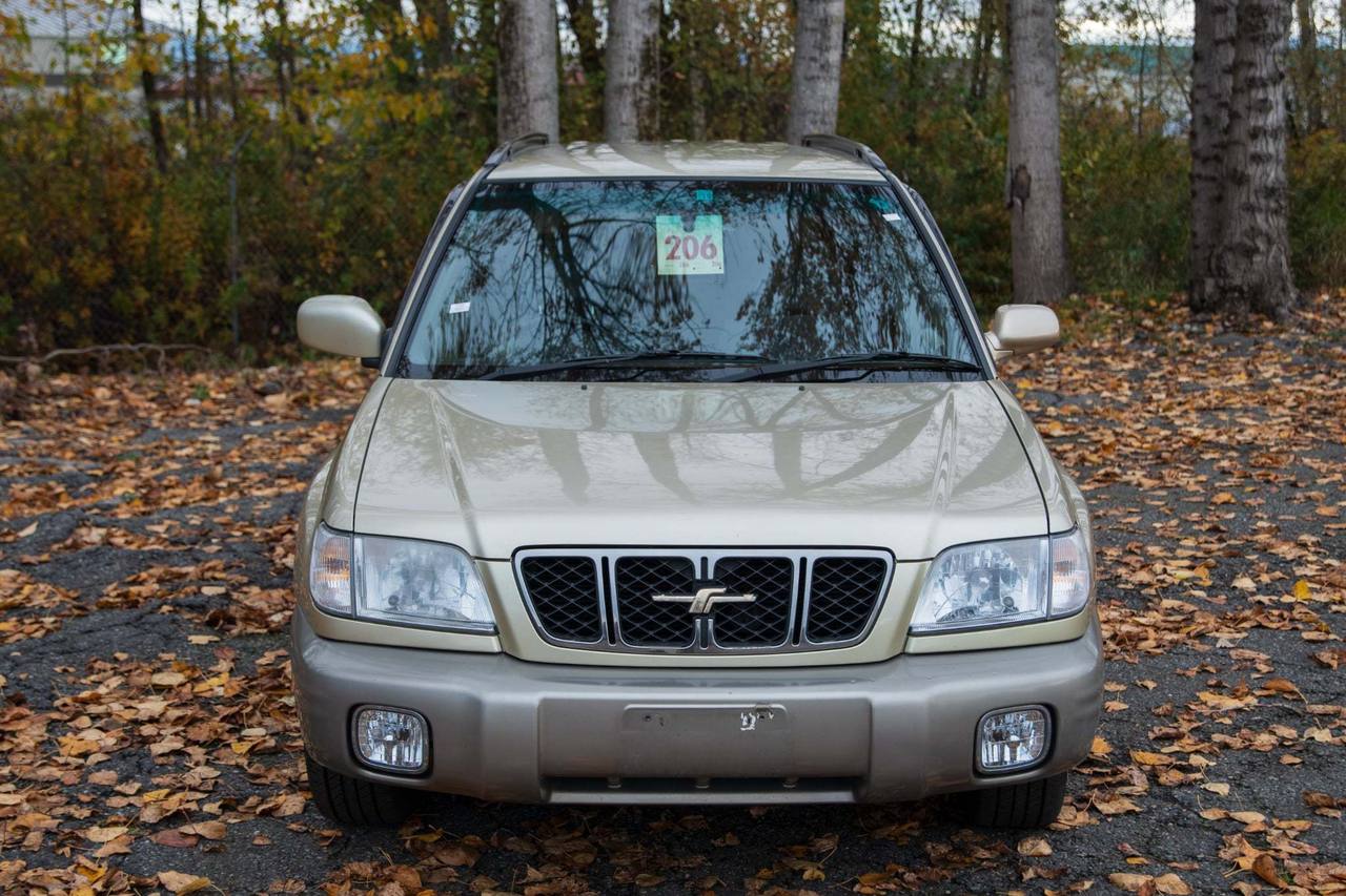 2000 Subaru Forester  4WD, PW,PL,AC, Automatic, Like New!