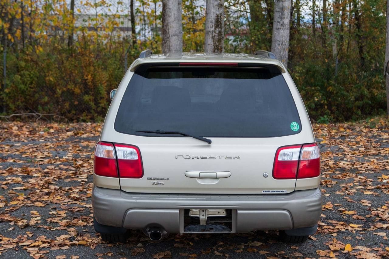 2000 Subaru Forester  4WD, PW,PL,AC, Automatic, Like New!