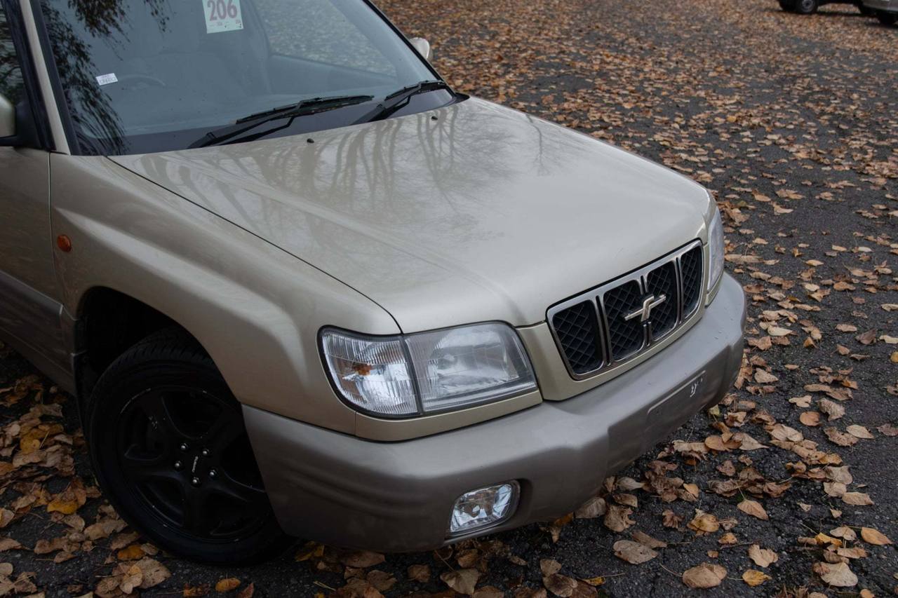 2000 Subaru Forester  4WD, PW,PL,AC, Automatic, Like New!