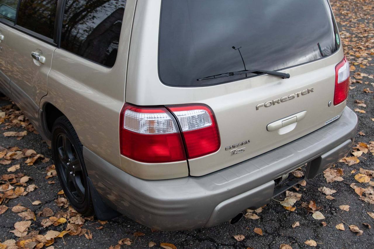 2000 Subaru Forester  4WD, PW,PL,AC, Automatic, Like New!