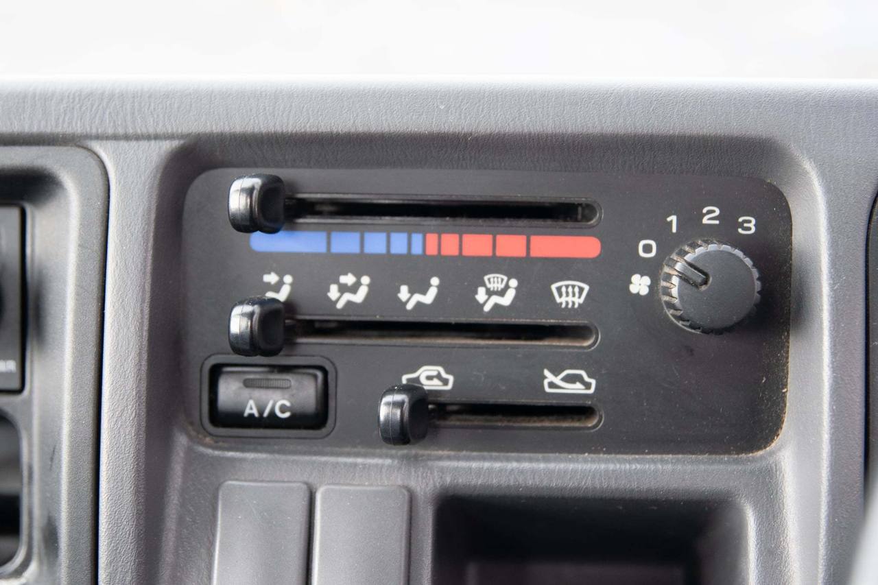 2000 Subaru Sambar EFI 4WD, 2Hi-4Hi, EL Gear, PS, AC, Airbag, 5MT