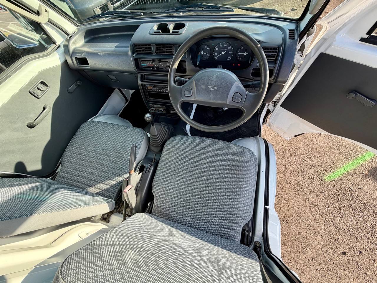 1999 Daihatsu Hi-Jet EFI DLI Dump 4WD, 2Hi-4Hi-4Lo, AC, 5MT, Difflock