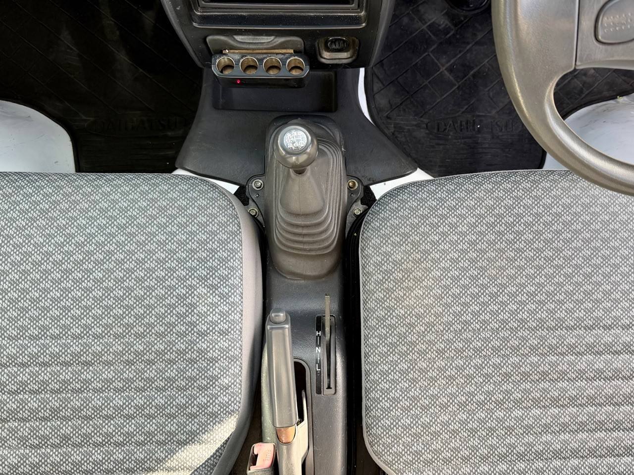 1999 Daihatsu Hi-Jet EFI DLI Dump 4WD, 2Hi-4Hi-4Lo, AC, 5MT, Difflock