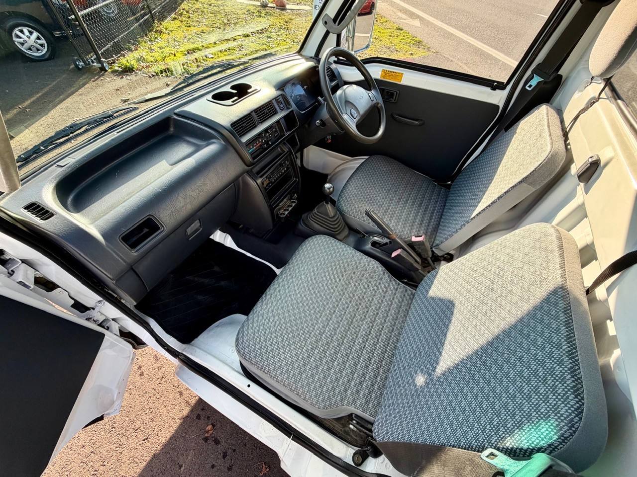 1999 Daihatsu Hi-Jet EFI DLI Dump 4WD, 2Hi-4Hi-4Lo, AC, 5MT, Difflock