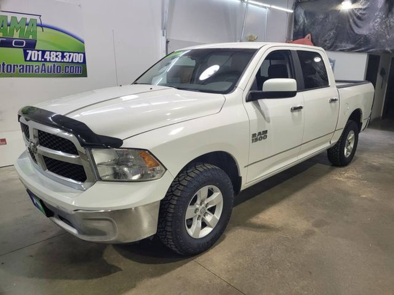 2014 RAM 1500 SLT Crew Cab SWB 4WD