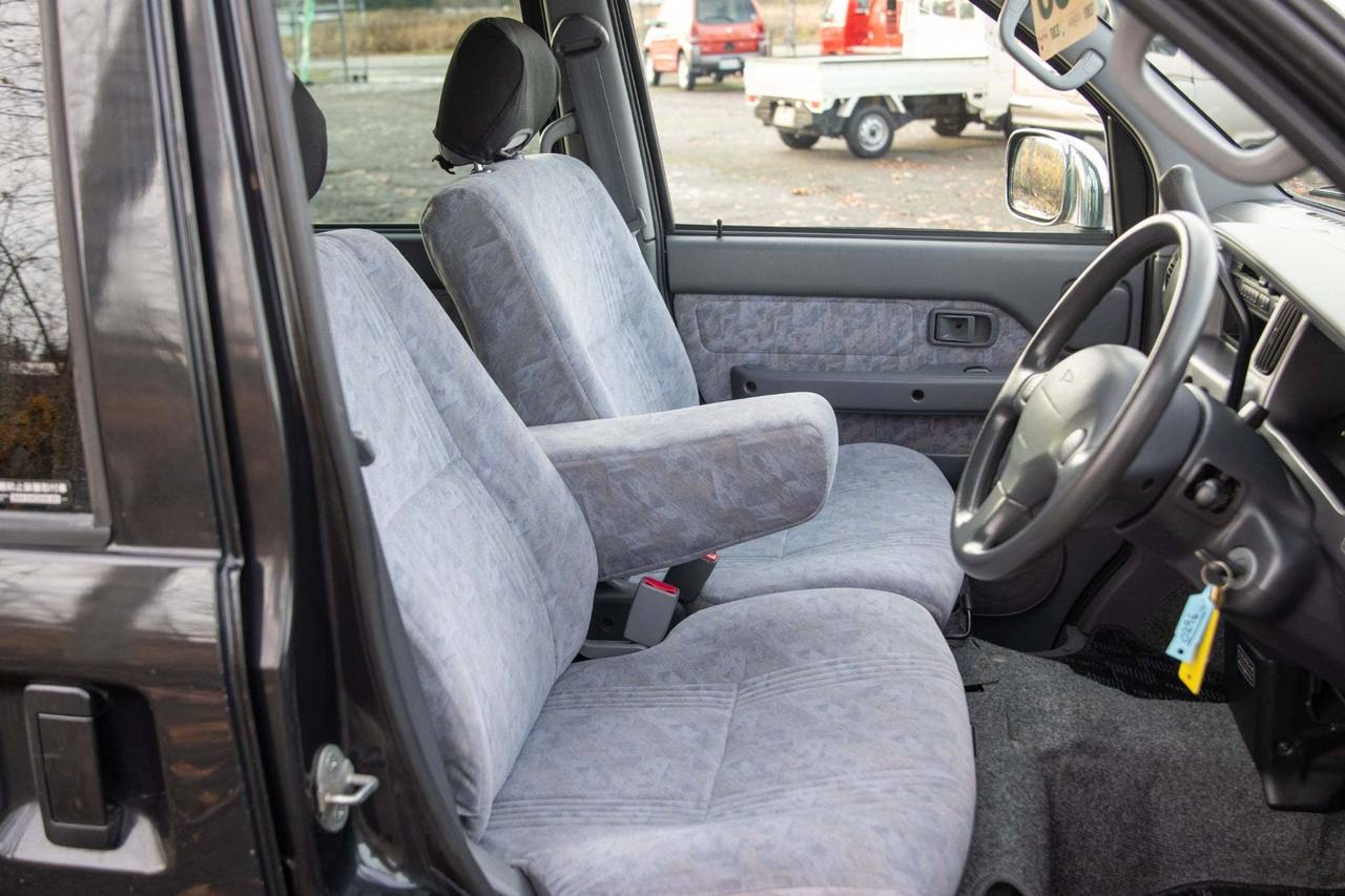 2000 Daihatsu Atrai 7 EFI 4WD, PS, PW, PL, AC, Airbags, 7 Pass, Auto