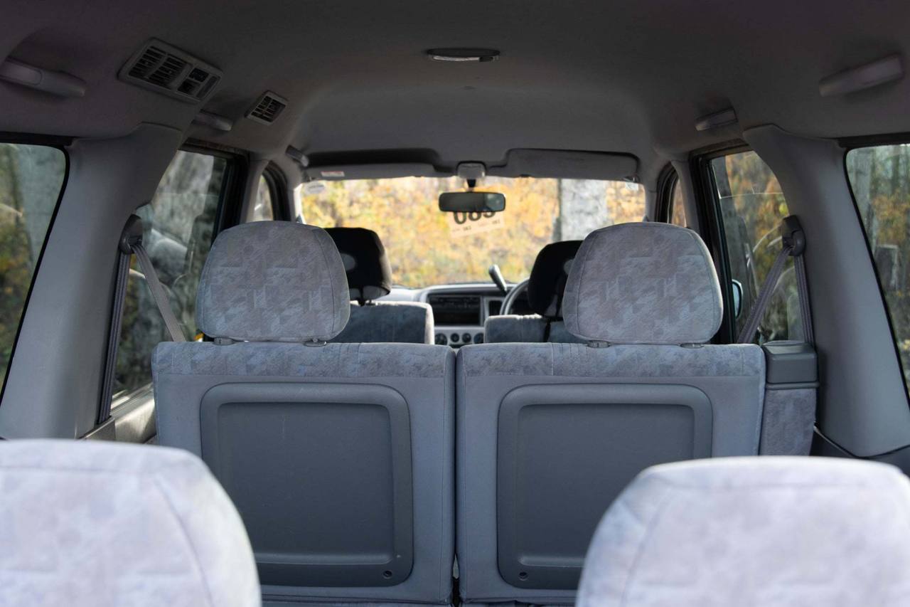 2000 Daihatsu Atrai 7 EFI 4WD, PS, PW, PL, AC, Airbags, 7 Pass, Auto