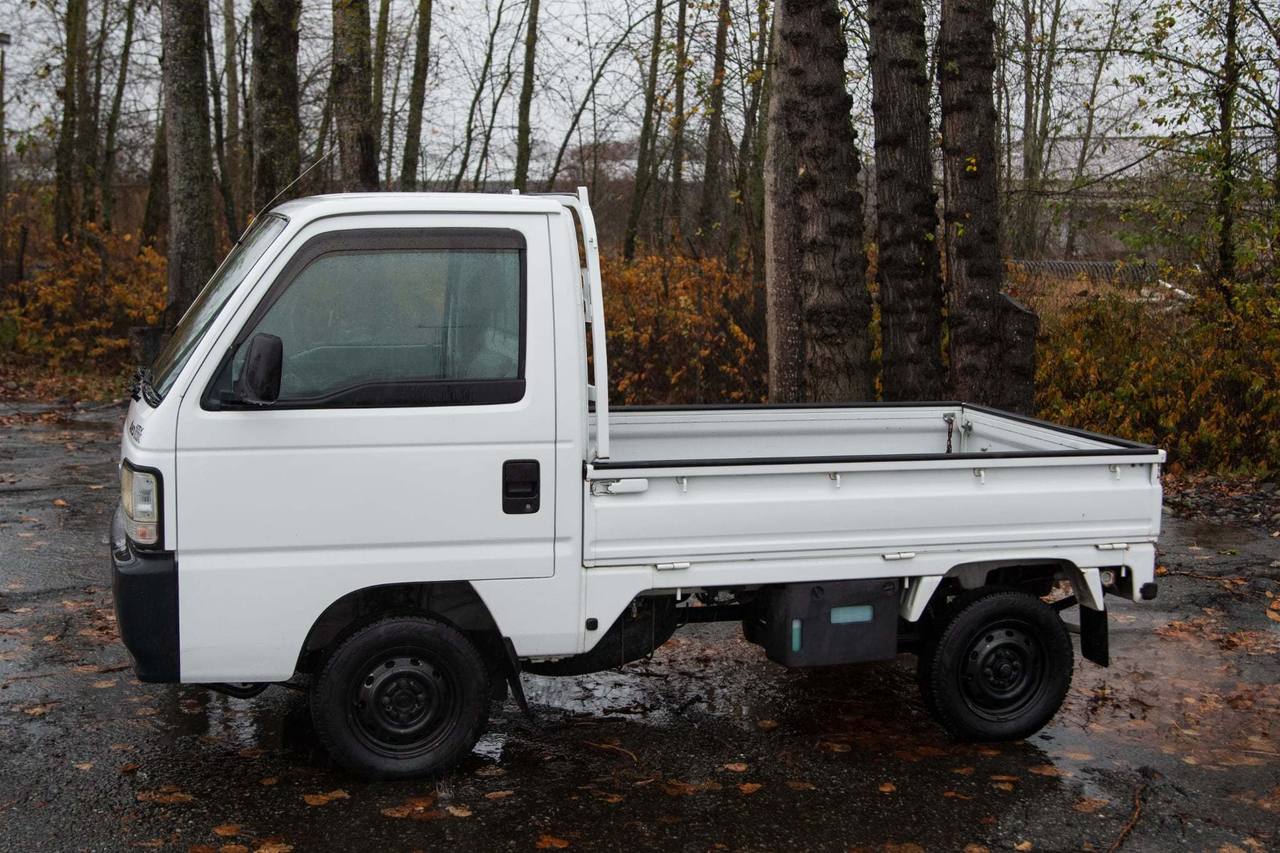 1999 Honda Acty Super Delux RealTime 4WD Mid-Engine, 5MT
