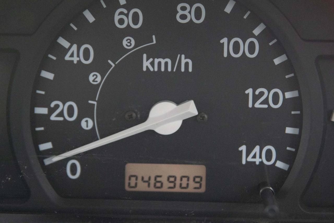 2000 Honda Acty EFI Fulltime 4WD, Mid-Engine, PS, Airbag, 5MT