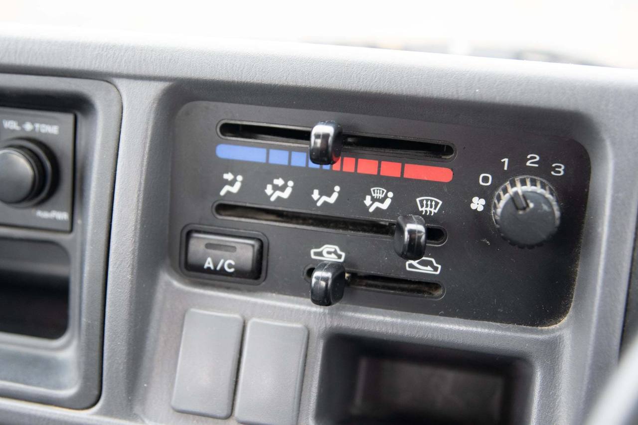 2000 Subaru Sambar EFI 4WD, 2Hi-4Hi, EL Gear, PS, AC, Airbag, 5MT