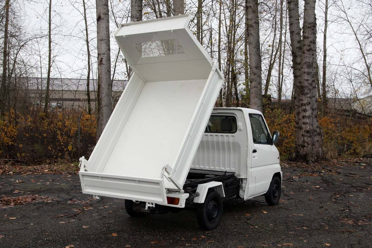 1999 Mitsubishi Minicab HD Dump 4WD, 2Hi-4Hi-4Lo, PS, AC, 5MT, LSD