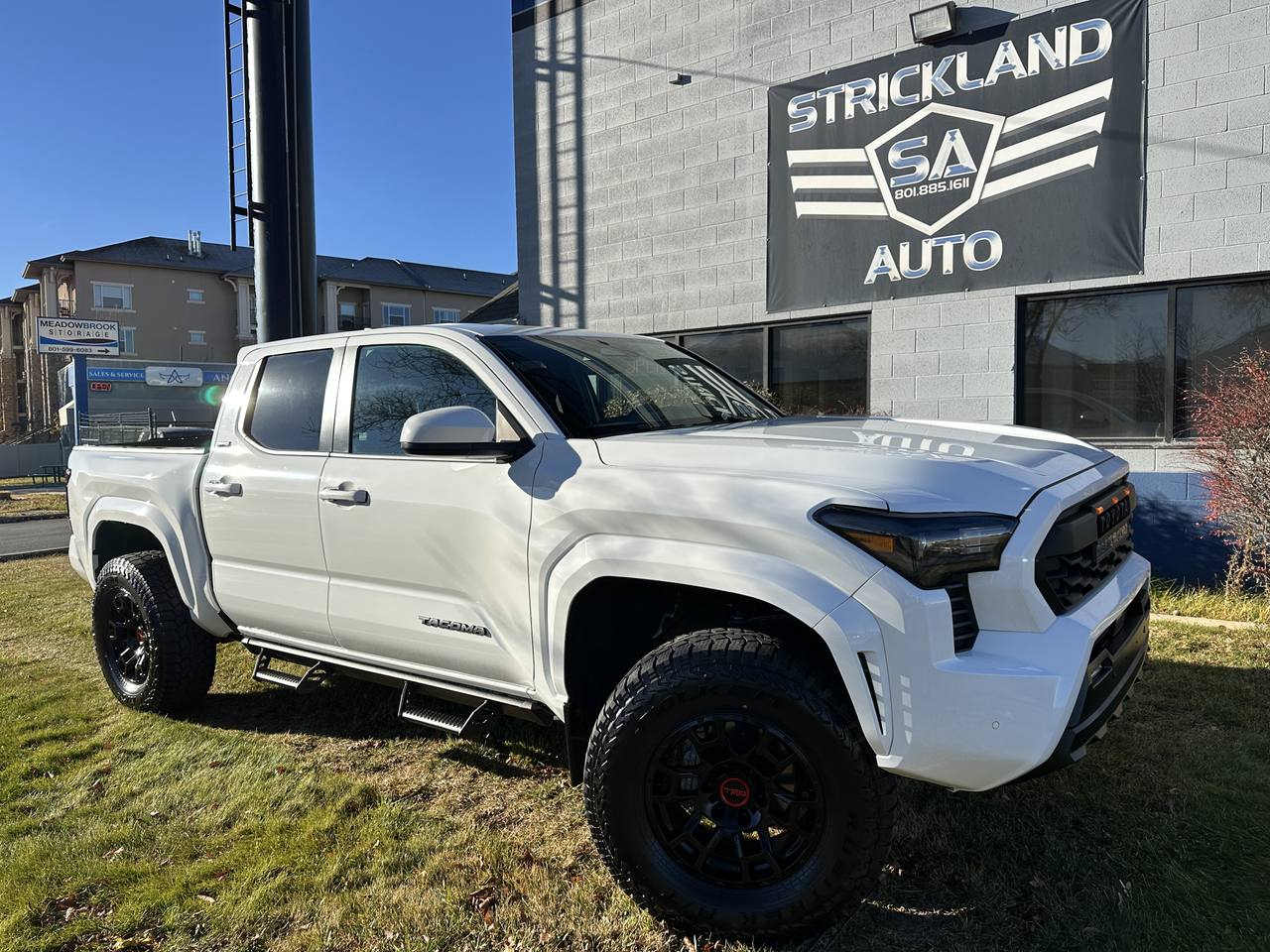 2024 Toyota Tacoma SR5 4WD