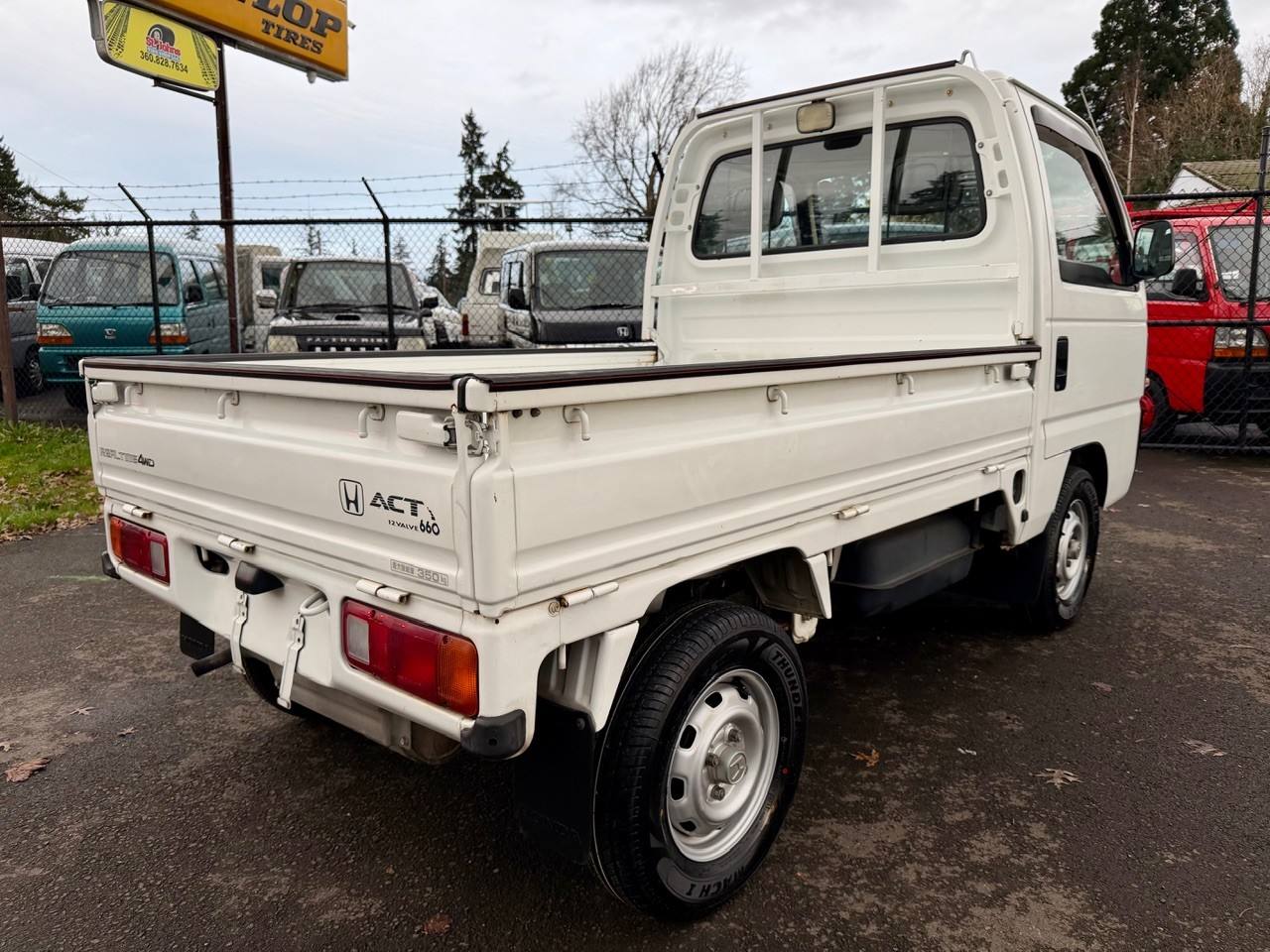 1999 Honda Acty Super Delux RealTime 4WD Mid-Engine, 5MT