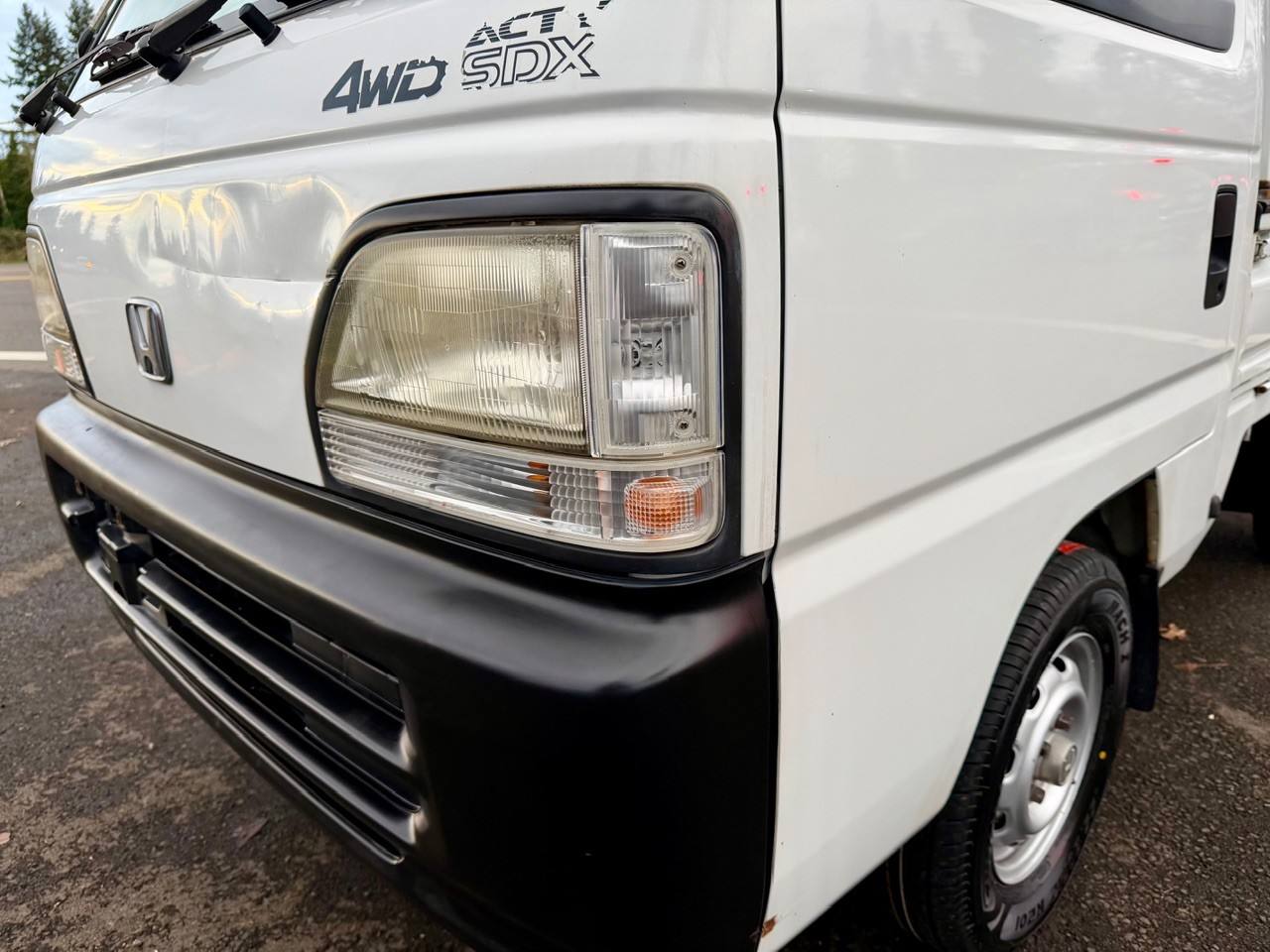 1999 Honda Acty Super Delux RealTime 4WD Mid-Engine, 5MT