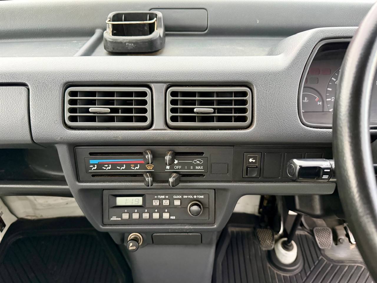1999 Honda Acty Super Delux RealTime 4WD Mid-Engine, 5MT