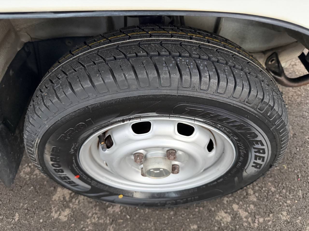 1999 Honda Acty Super Delux RealTime 4WD Mid-Engine, 5MT