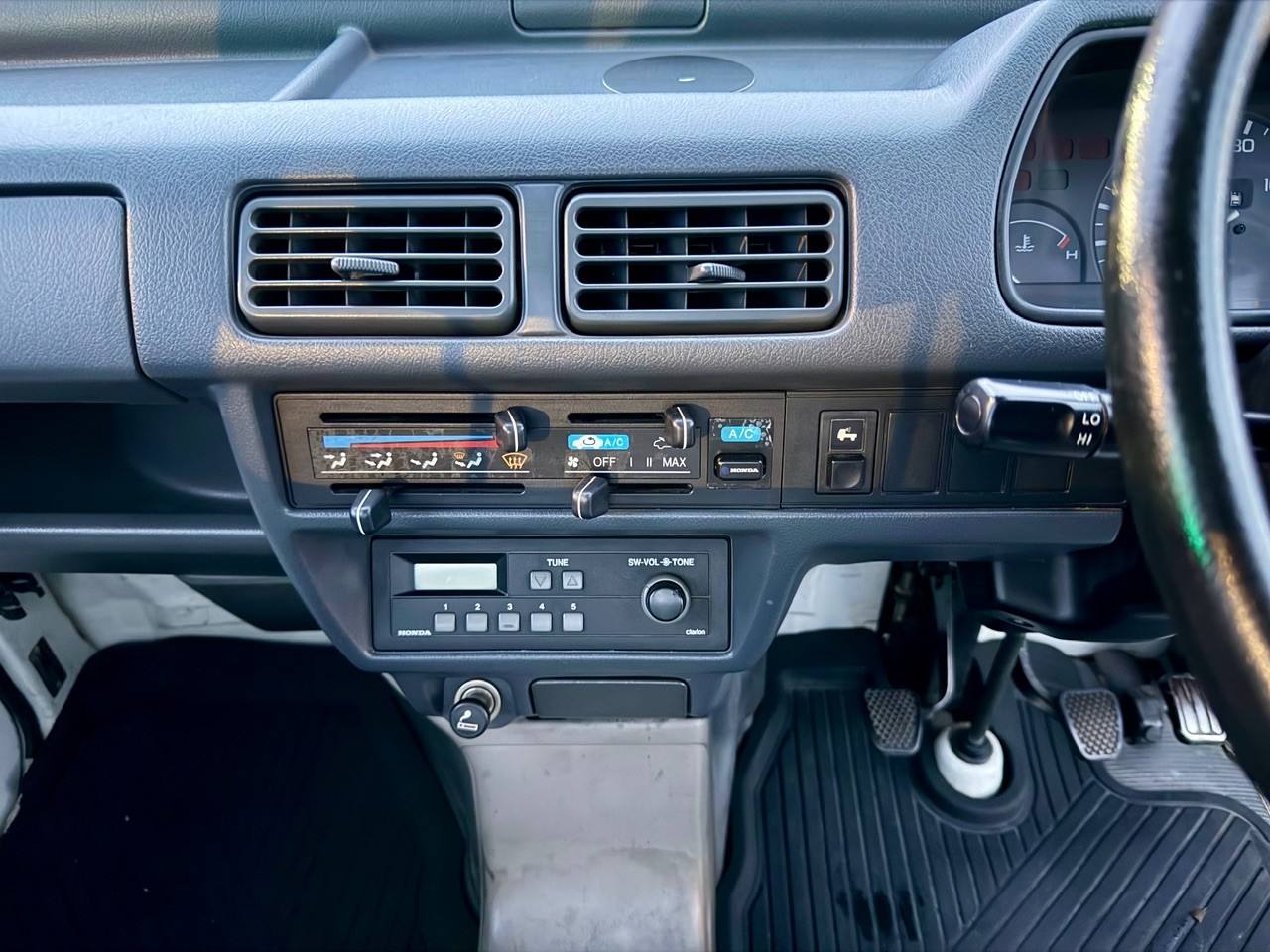 1995 Honda Acty Super Delux RealTime 4WD Mid-Engine, AC, 5MT