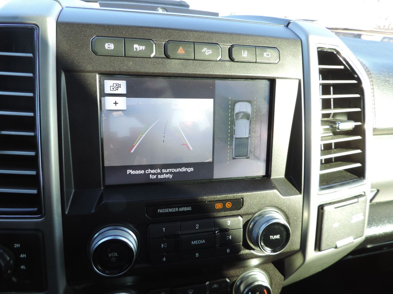 2019 Ford F-250 SD Crew Cab Platinum FX4 4WD