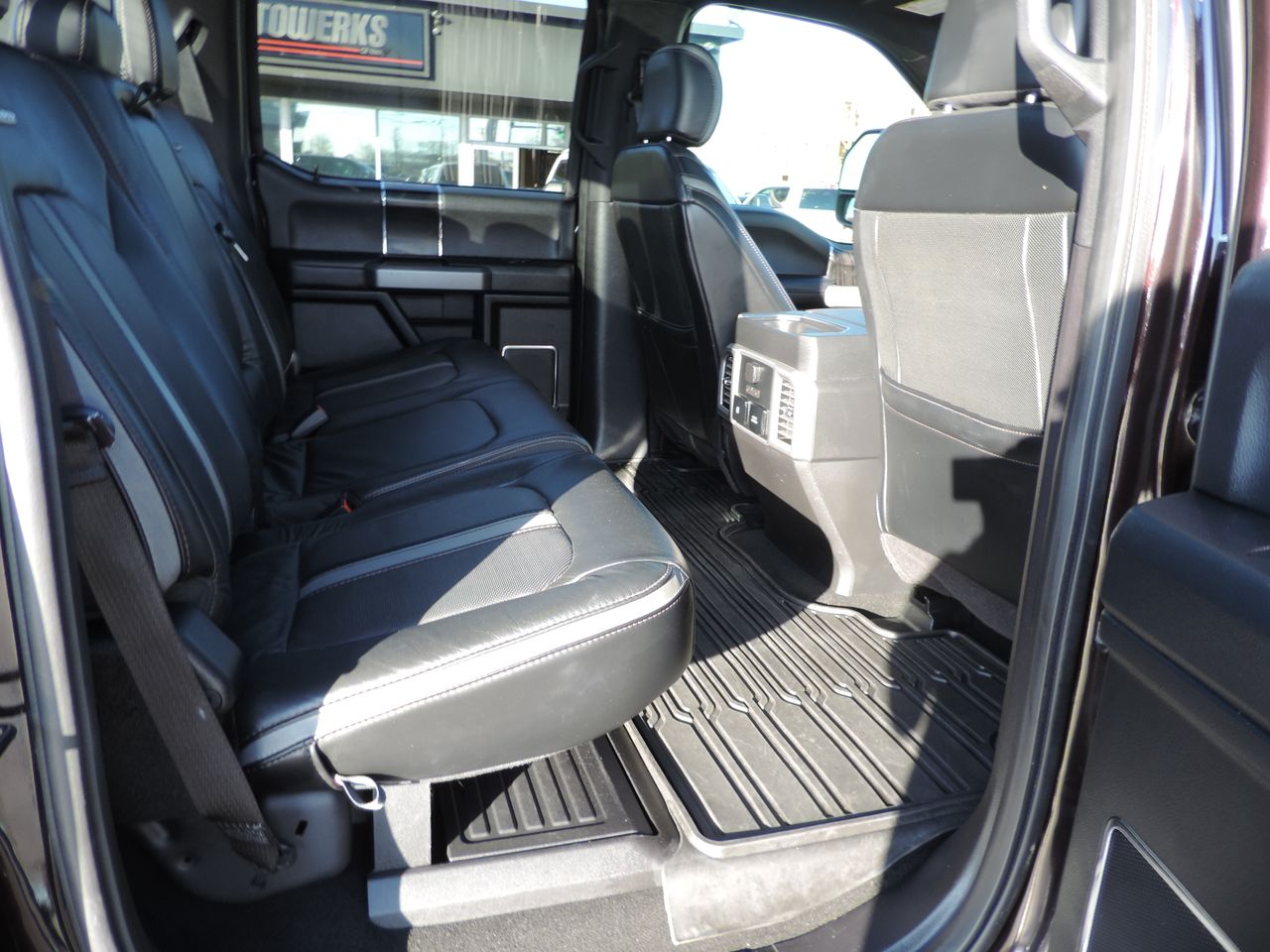 2019 Ford F-250 SD Crew Cab Platinum FX4 4WD