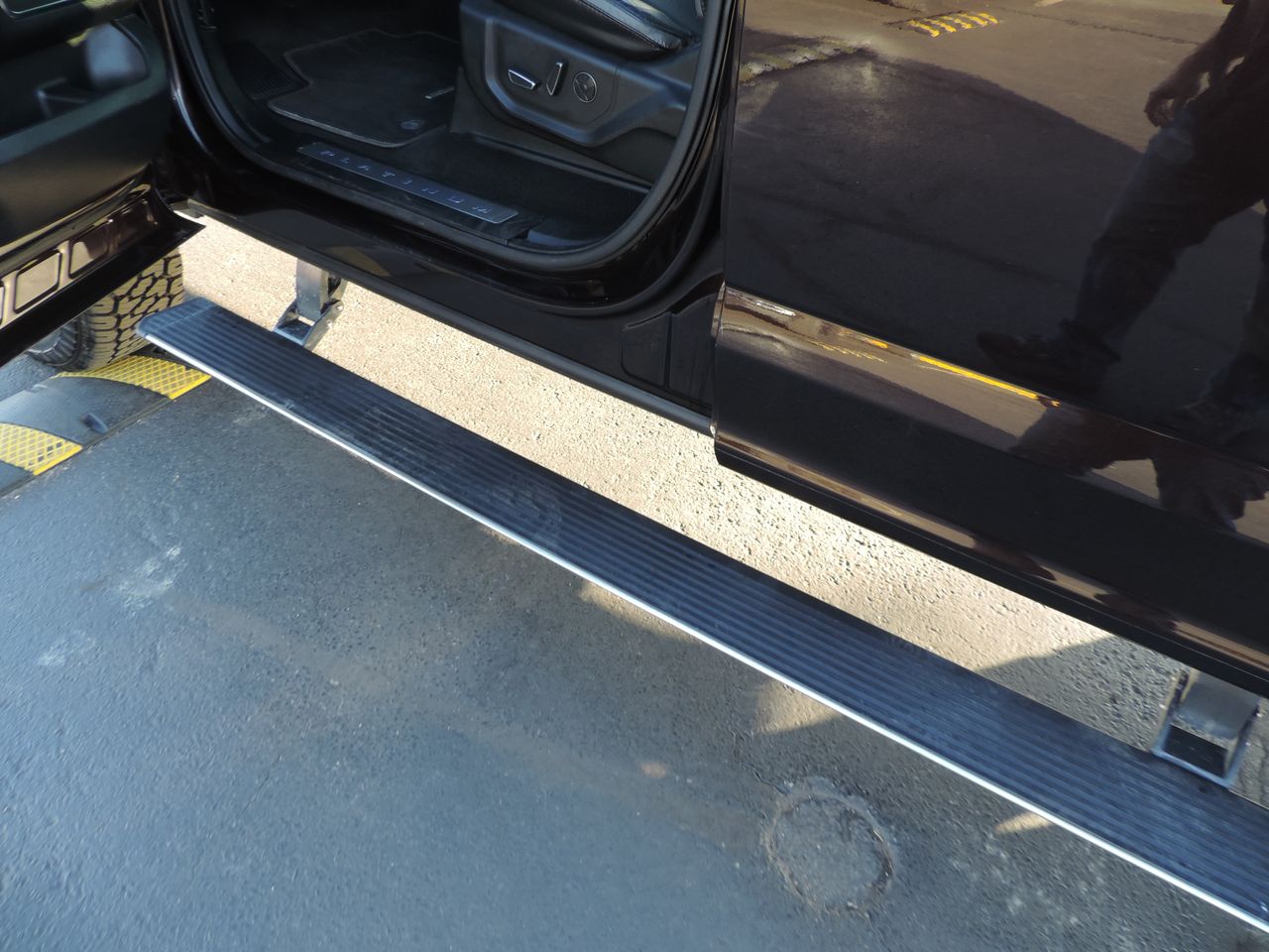 2019 Ford F-250 SD Crew Cab Platinum FX4 4WD