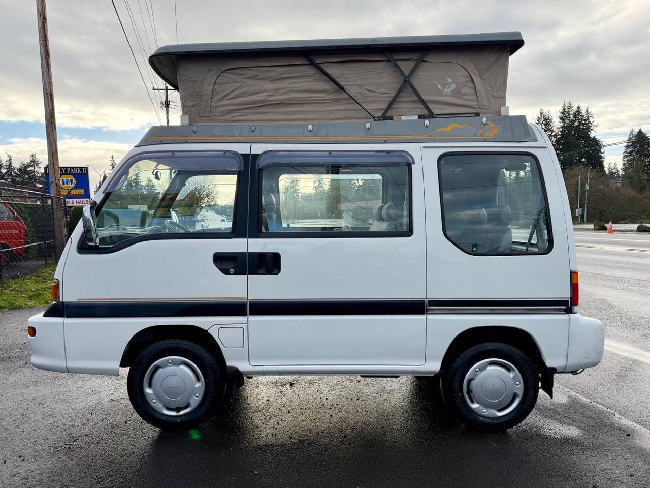1998 Subaru Domingo Aladdin PopTop Camper 4WD, Automatic (1/83)