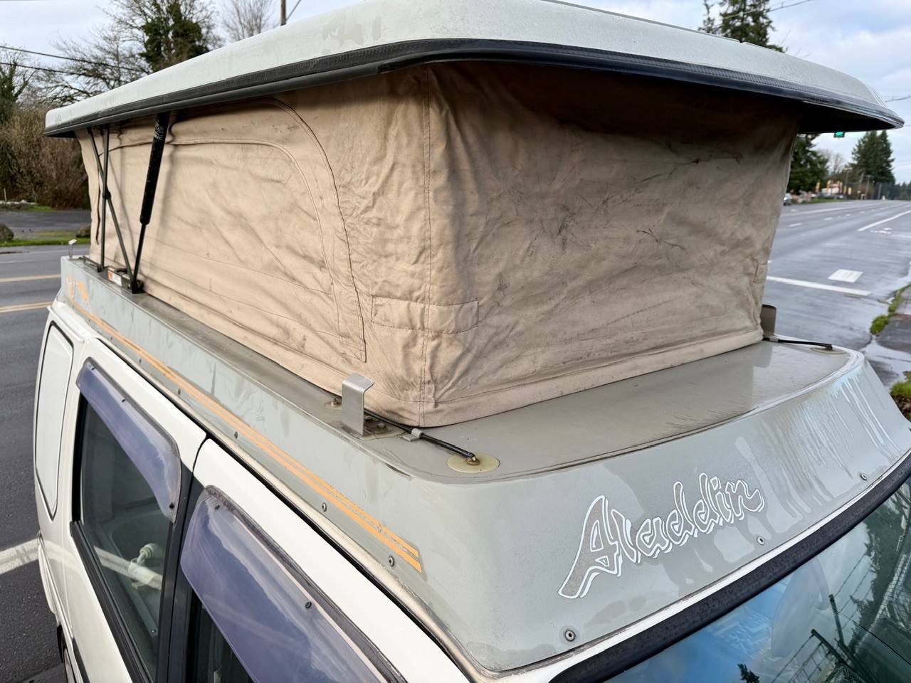 1998 Subaru Domingo Aladdin PopTop Camper 4WD, Automatic (1/83)