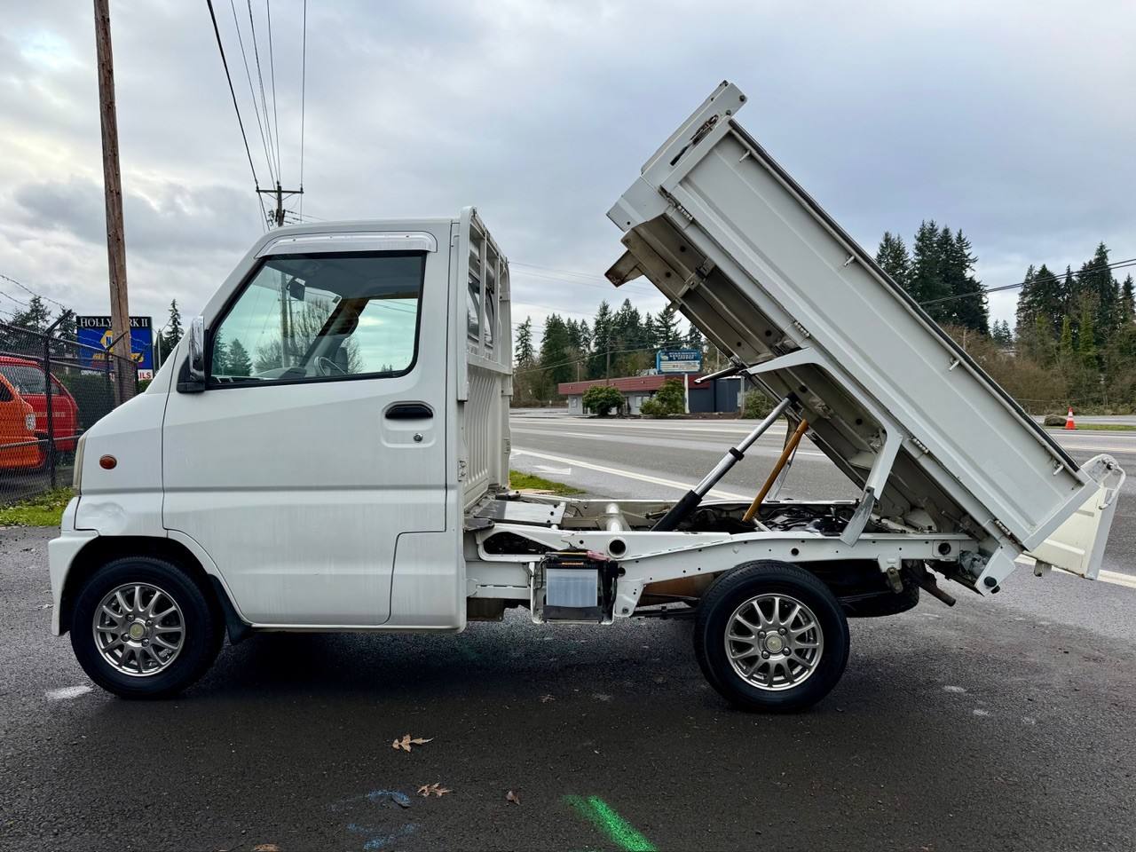 2000 Mitsubishi Minicab HD Dump 4WD, 2Hi-4Hi-4Lo, AC, PS, 5MT, LSD
